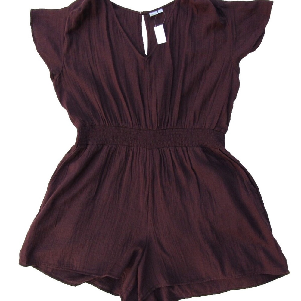 GAP Gauze V-Neck Romper Purple
Basil Keyhole Back
